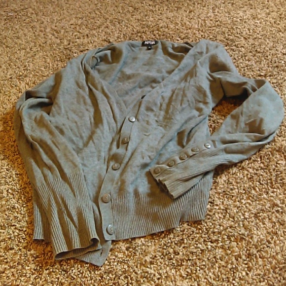 Gray Cardigan - Picture 2 of 3